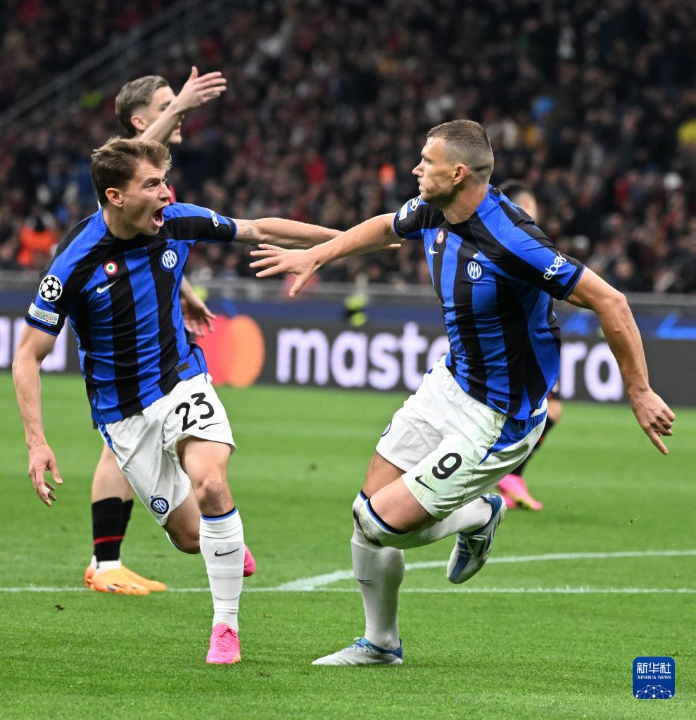 记者：国脚王钰栋有望拿下今年国内球员最重磅奖项