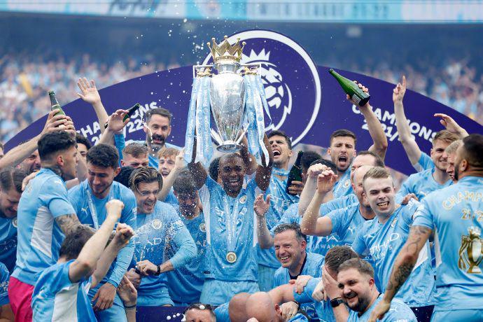 意甲媒体热议：希门尼斯经纪人表示希门尼斯从未想过离开米兰，他会留在球队（意媒关注：希门尼斯经纪人称其从未考虑离开米兰，将继续留队）