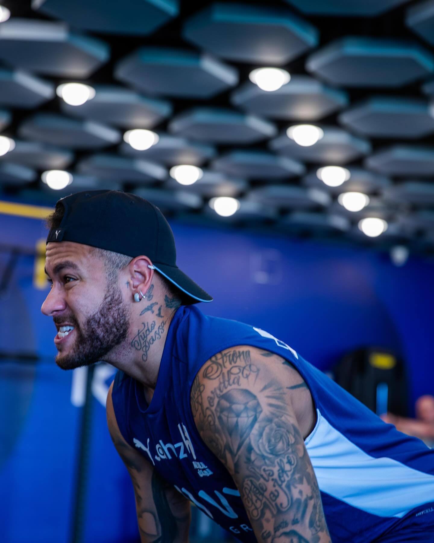 西媒：受流感+伤病影响，巴尔韦德恐无缘出战塞维利亚（西媒：受流感与伤病困扰，巴尔韦德或将缺席对阵塞维利亚之战）