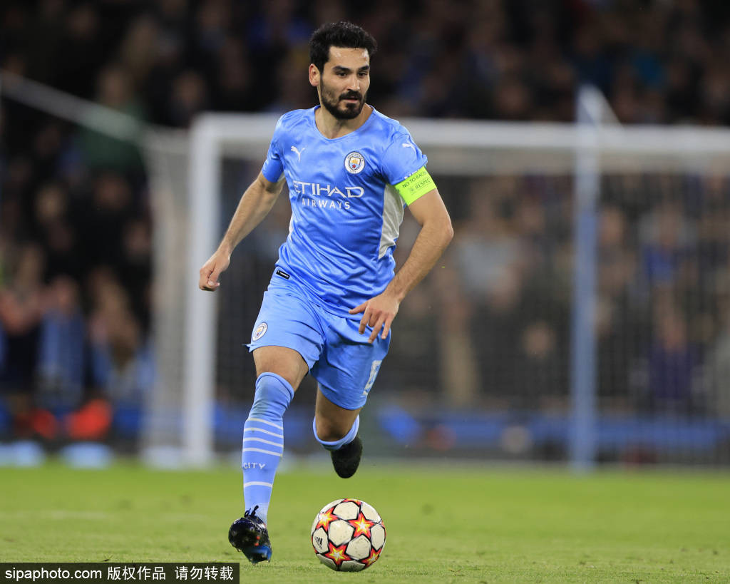 法媒：欧冠转播权在法遇冷，欧足联将二轮招标并向流媒体开放（法媒称欧冠在法版权遇冷，欧足联开启第二轮竞标并向流媒体放开）