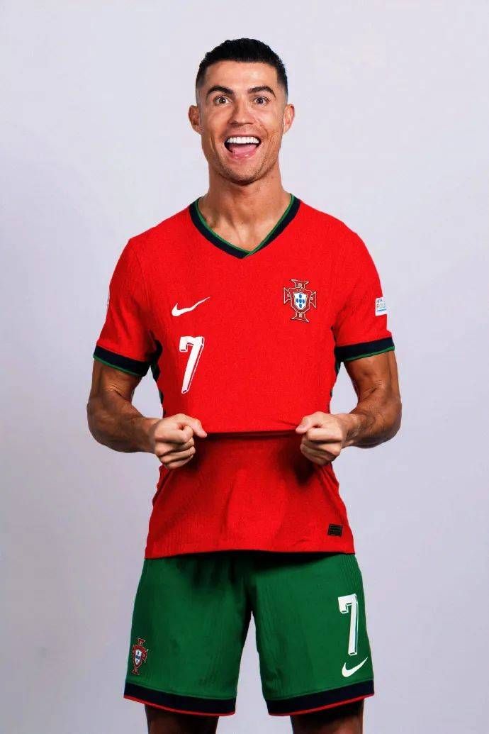 足球比赛的节奏掌控技巧（足球场上节奏掌控要诀）