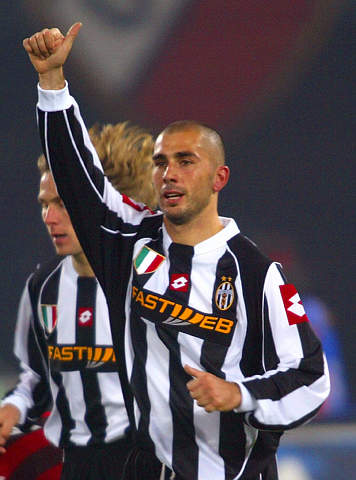 NBA杯半场：布伦森26分，猛龙次节早早祭出“砍人”战术半场52-69落后尼克斯