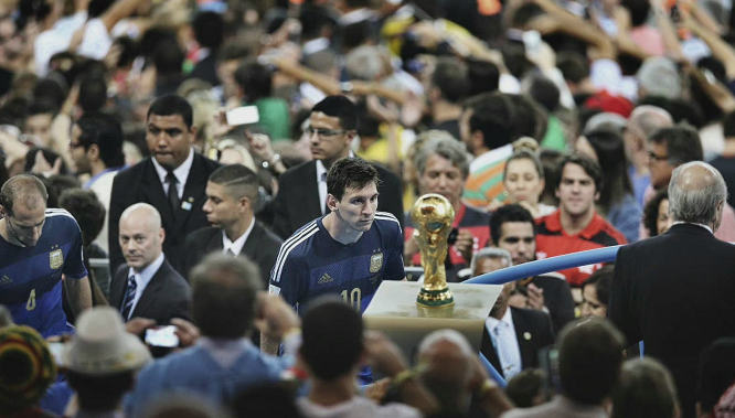 紫百合近10场7负！法乔利：没有人会对这种情况满意（紫百合近10战7负，法乔利：谁都不会满意这状况）