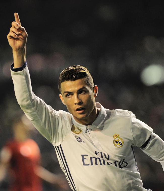 FC26欧冠黄金时刻卡：哈兰德、亚马尔、米利唐、埃斯特旺在列（FC26欧冠黄金时刻卡公布：哈兰德、亚马尔、米利唐、埃斯特旺入选）