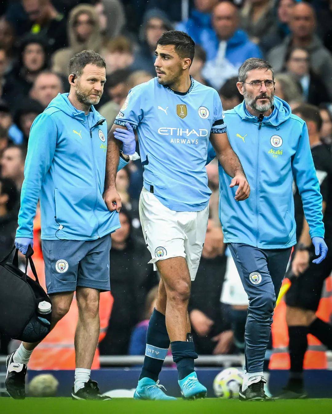 替补登场帮助球队锁定胜局，萨卡：无论谁上都是团队的一部分