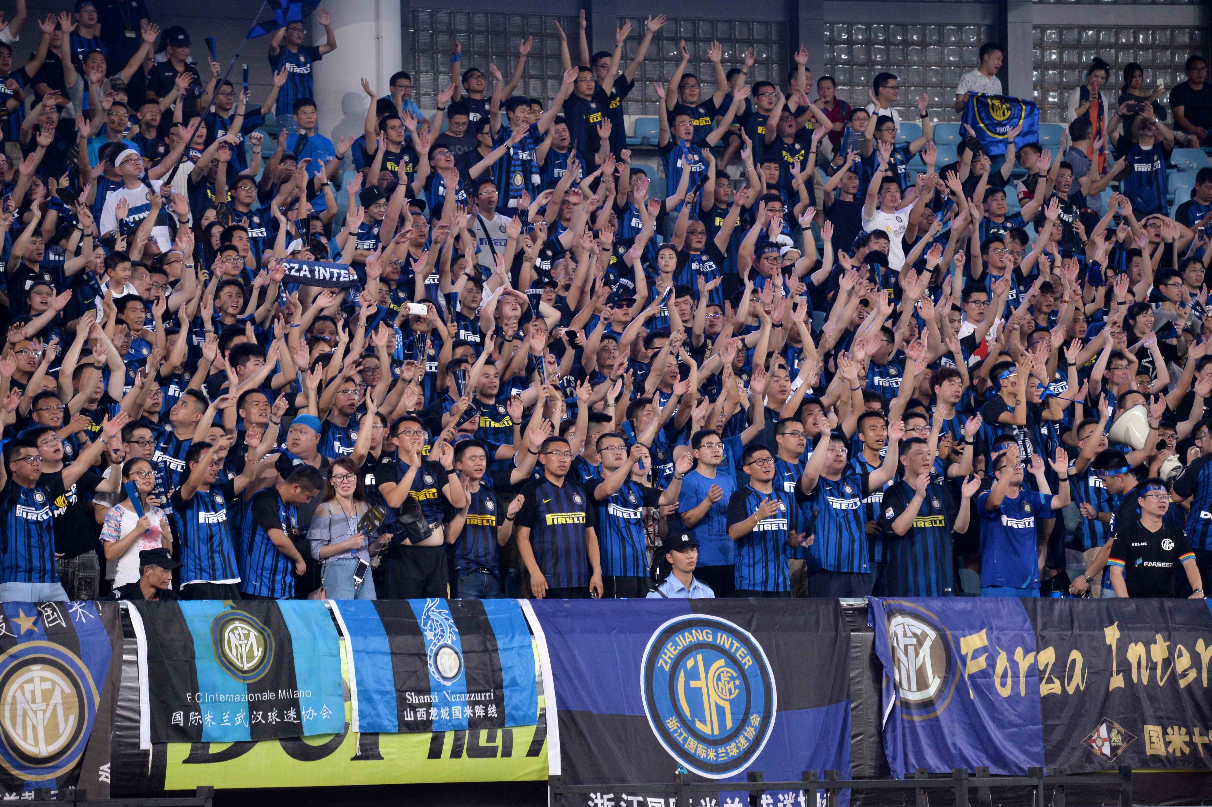 戏剧要来了吗？诺里斯超越角田时四轮出白线，被赛会记录