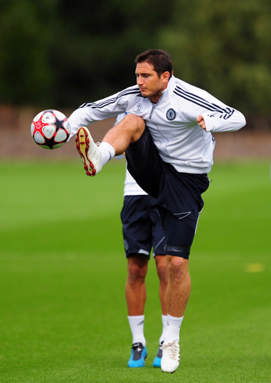 意媒：国米中卫缺乏回追速度，齐沃想用比塞克弥补这一点