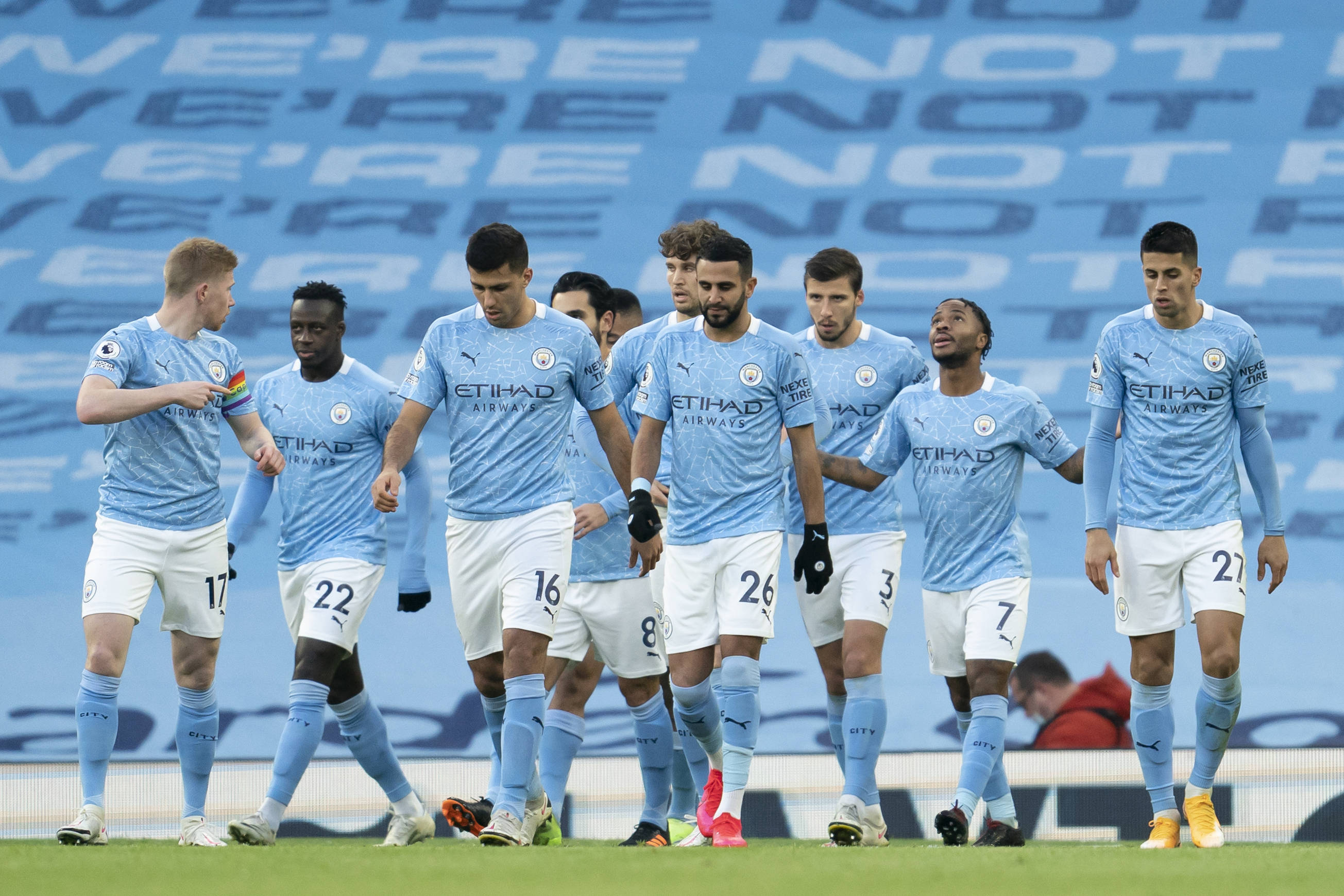 于根伟：因个人能力不足导致丢球；对陈哲宣进行了严厉批评