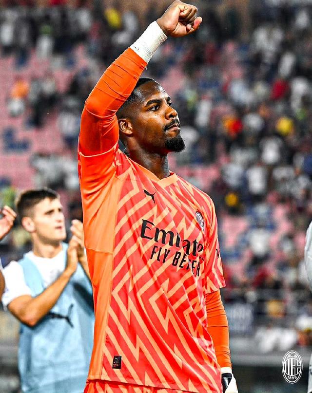 国际足联确认：2026年世界杯引进NFL规则，上下半场变四节制