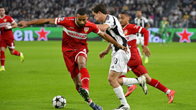 山东队双塔统治篮下