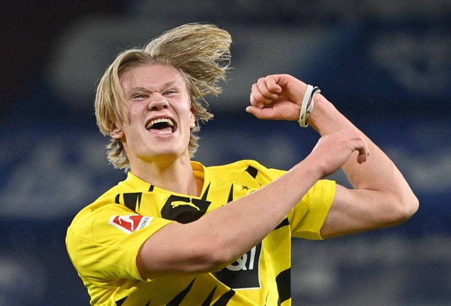 詹姆斯篮下强打稳定胜局