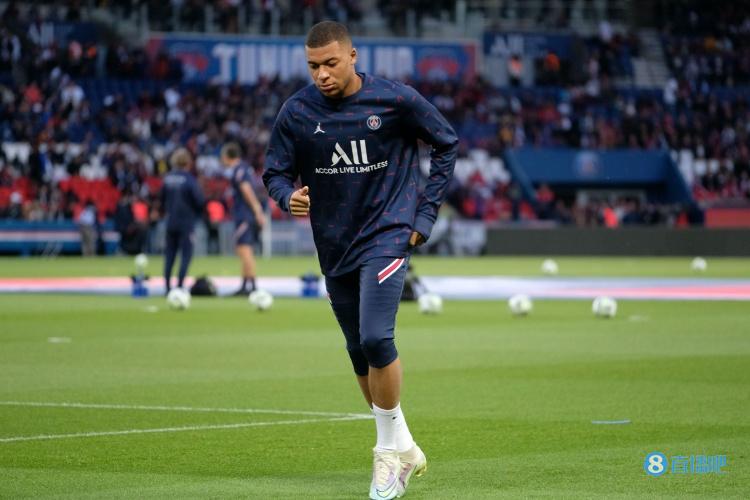 大罗：国王联赛为足球注入新的文化，会把小熊、拉菲都请来（大罗：国王联赛正为足球注入新文化，将邀请小熊和拉菲参与）