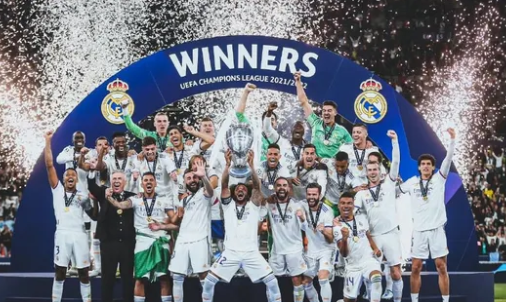 穆帅评价本菲卡13场不败，认为网坛3巨头之一本可以踢足球（穆里尼奥评本菲卡13场不败：称网坛三巨头之一能改行踢足球）