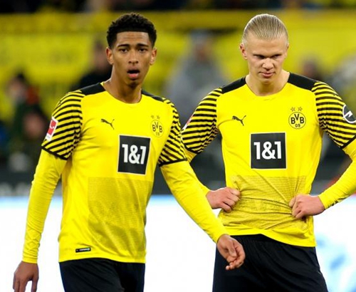 世体：国王杯巴萨门将存在悬念，什琴斯尼有望首发（世体：巴萨国王杯门将未定，什琴斯尼或将首发）