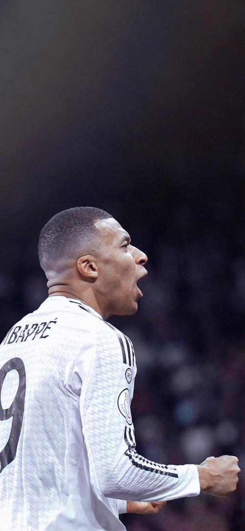 诺里斯与幸运符Amelia炸鸡店约会获F1冠军